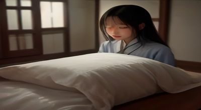 满冠体育专业教练在室内训练馆指导青少年学员练习篮球技术，画面温馨专业